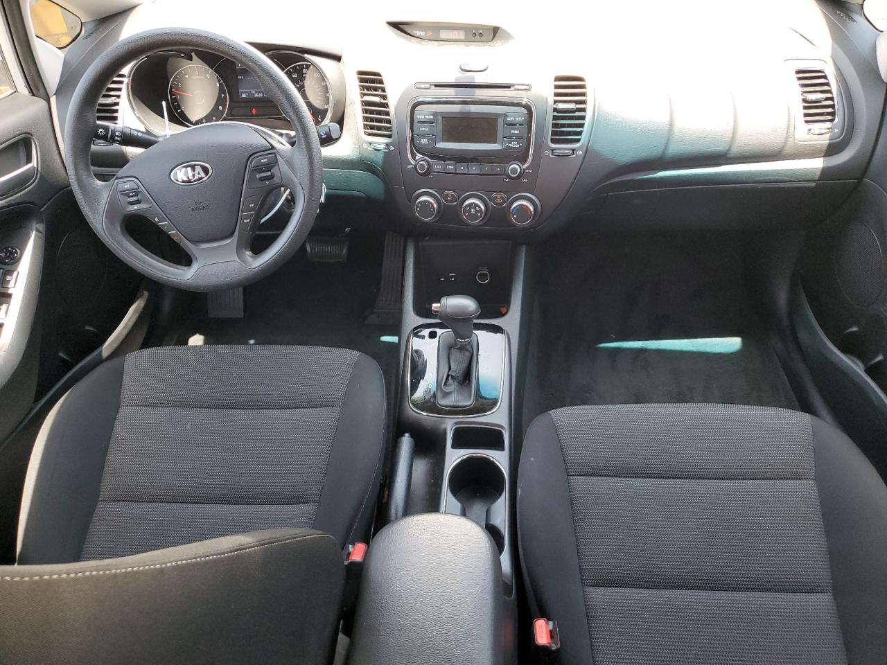 3KPFK4A77HE119173 2017 Kia Forte Lx