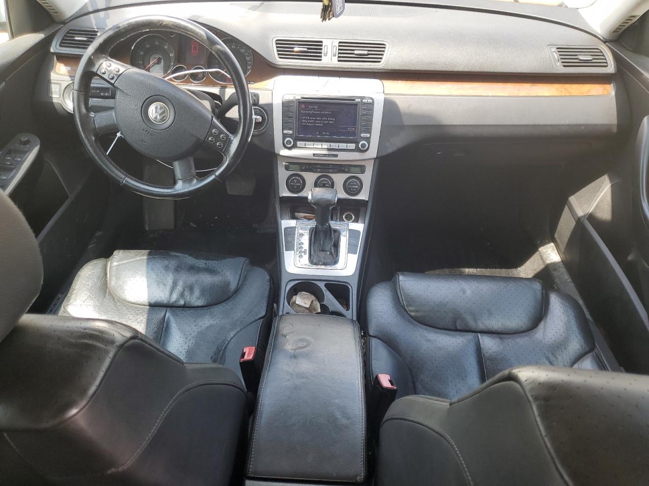 WVWEU73CX7P082362 2007 Volkswagen Passat 3.6L Luxury