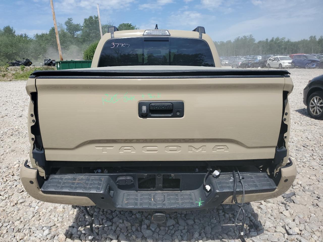 3TMCZ5ANXHM111948 TOYOTA TACOMA 2017