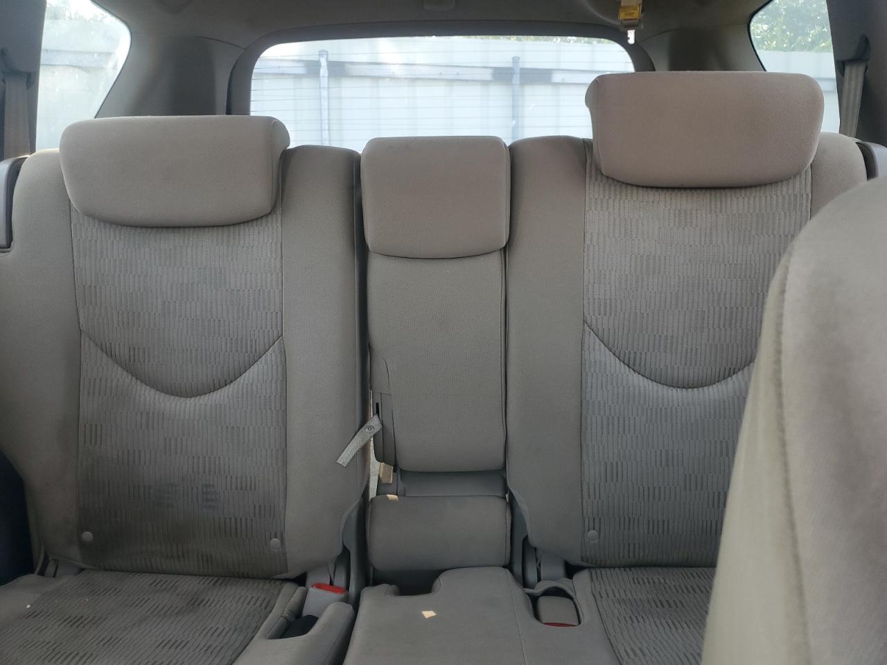 2T3BF4DVXBW138602 2011 Toyota Rav4