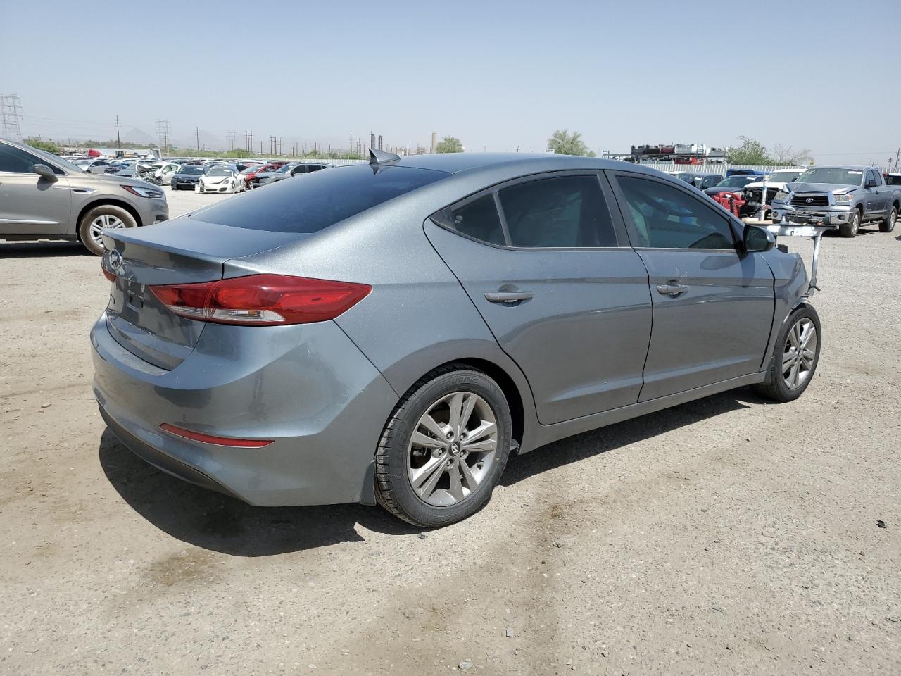 2018 Hyundai Elantra Sel vin: KMHD84LFXJU554721