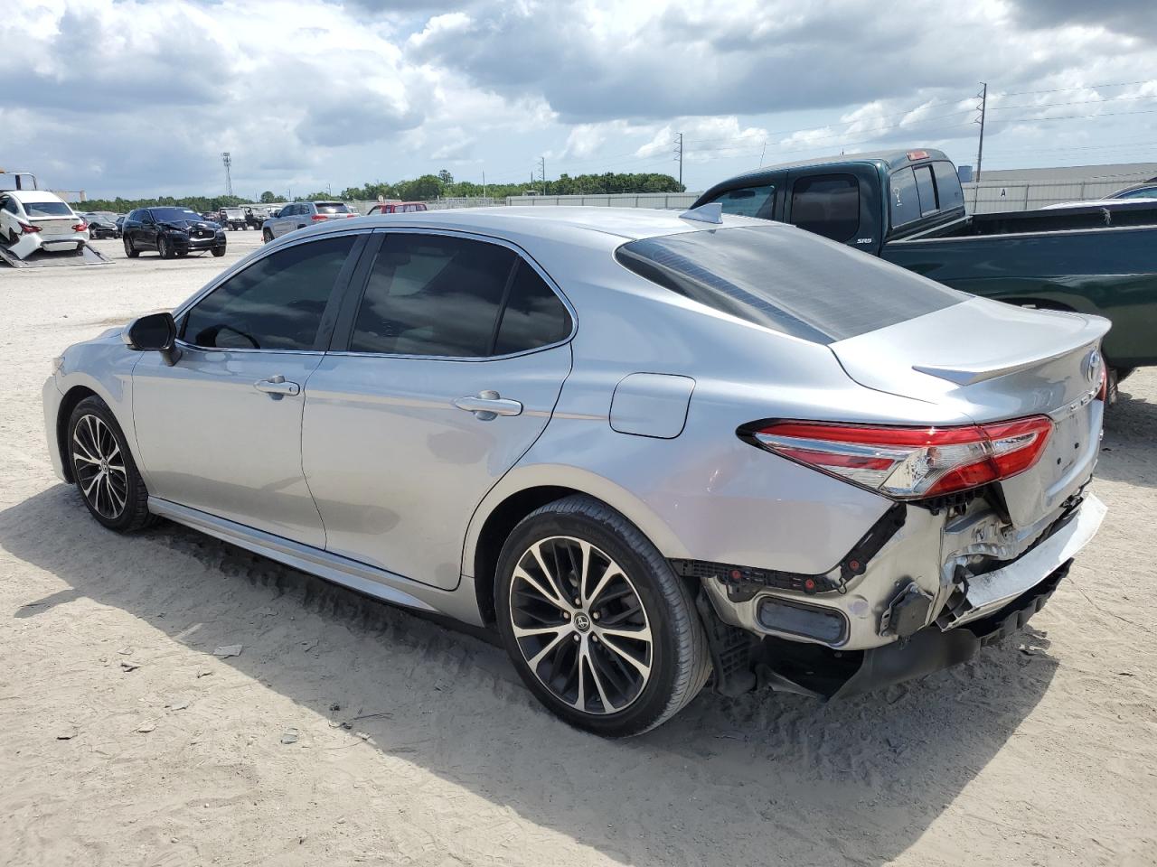 4T1B11HK9KU760047 TOYOTA CAMRY 2019