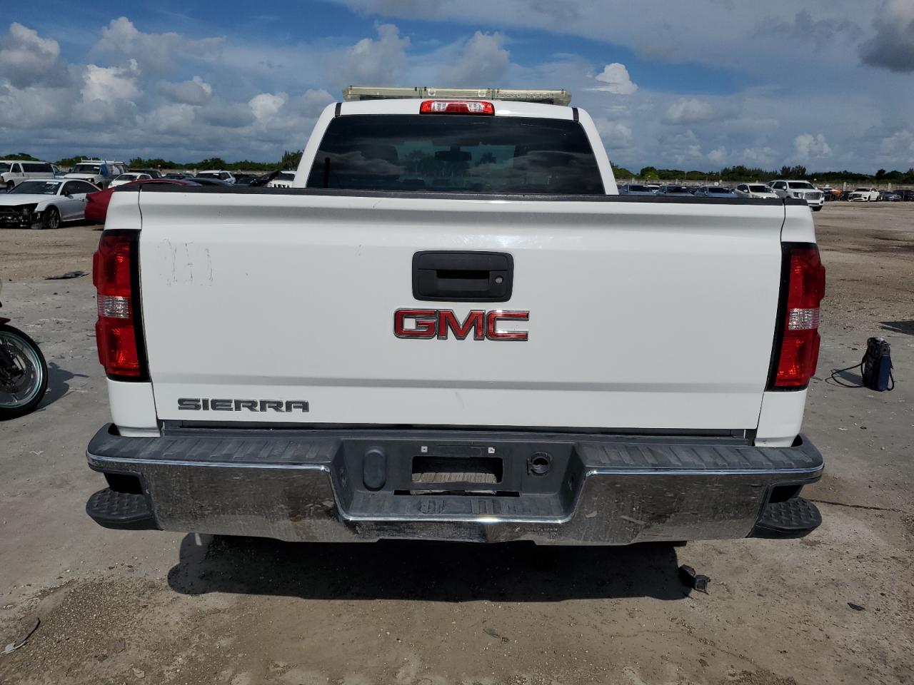 2015 GMC Sierra C1500 vin: 1GTN1TEHXFZ257674