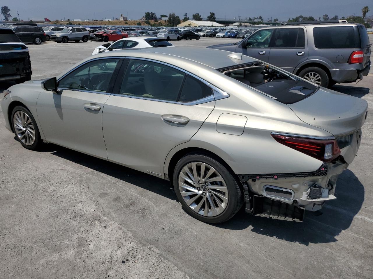 JTHB21B1XK2025041 2019 Lexus Es 300H