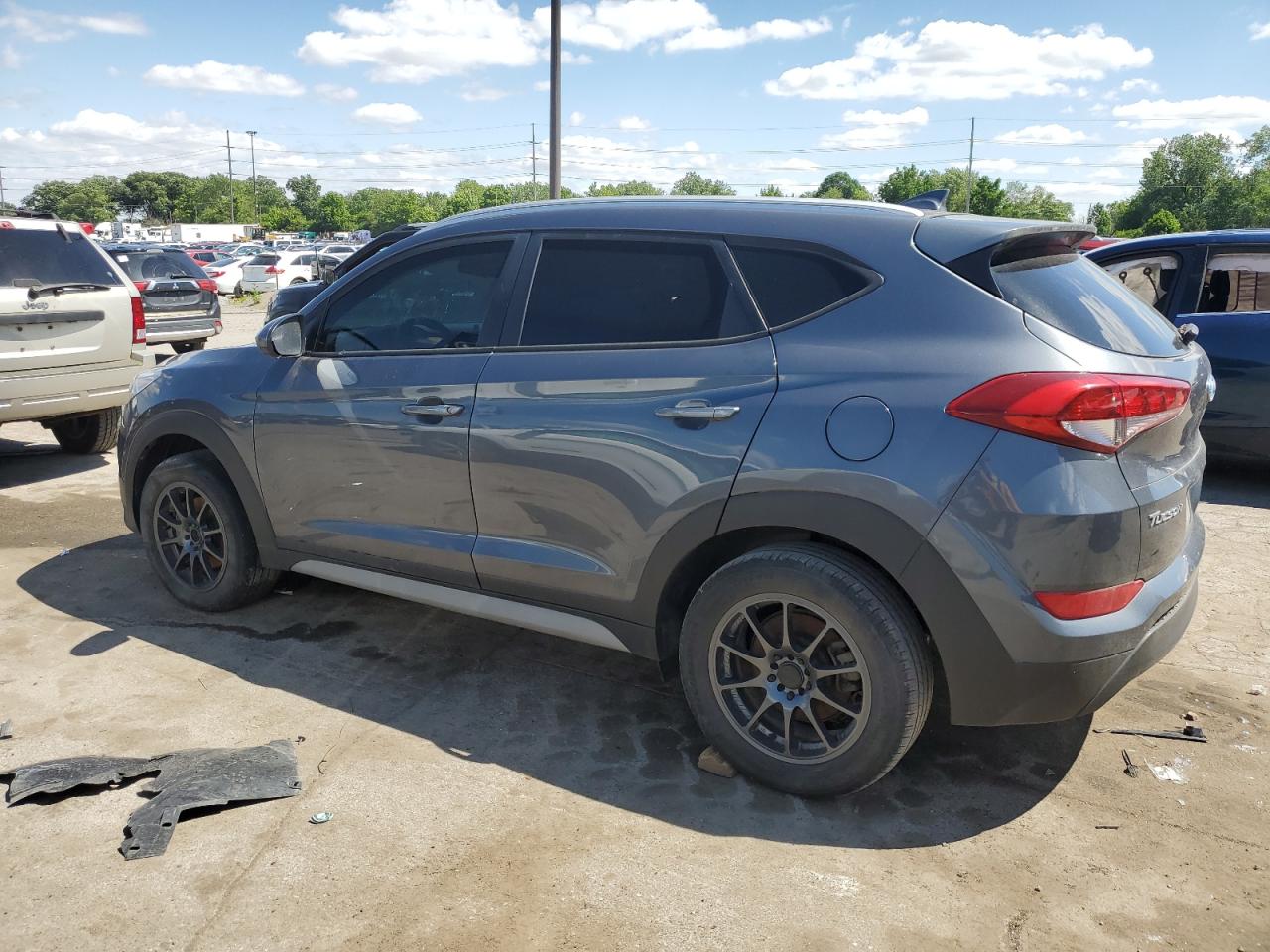 2018 Hyundai Tucson Sel vin: KM8J3CA48JU681125