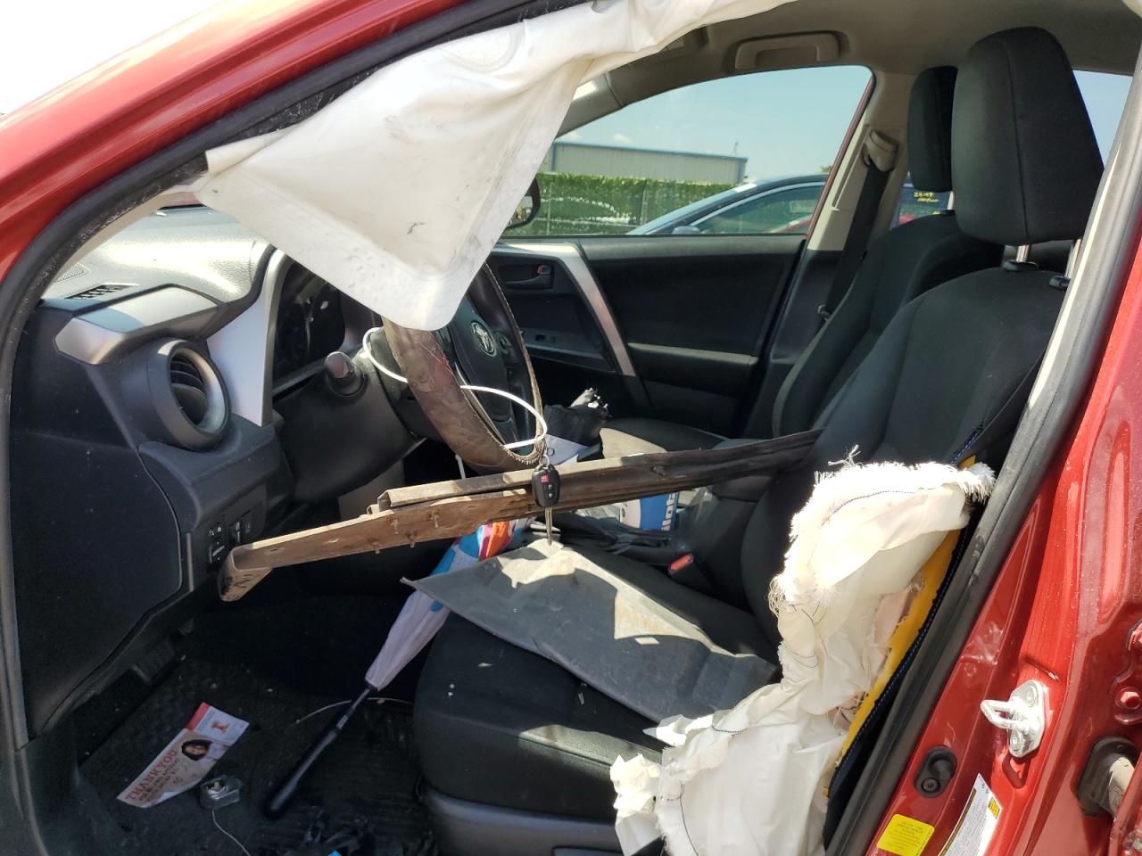 JTMZFREV9HJ122912 2017 Toyota Rav4 Le