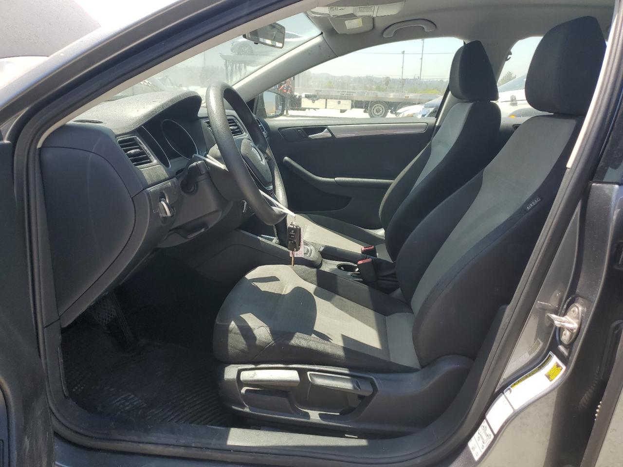 3VW2B7AJ9HM381744 2017 Volkswagen Jetta S