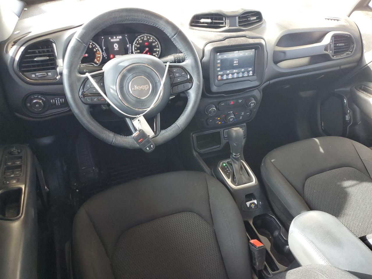 ZACNJABBXKPJ86356 2019 Jeep Renegade Latitude