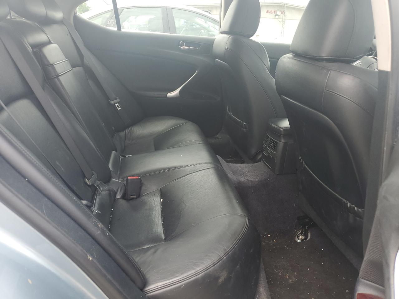 JTHCK262X82023571 2008 Lexus Is 250