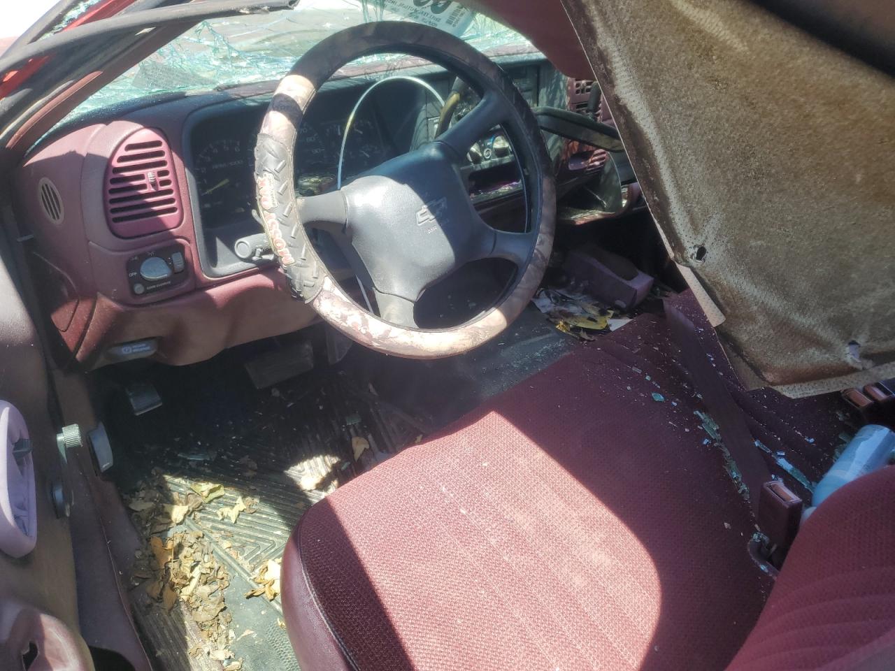 1GCEC14W8WZ165350 1998 Chevrolet Gmt-400 C1500