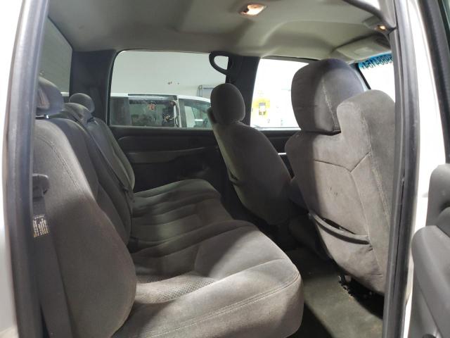 2006 Chevrolet Silverado - Image 10