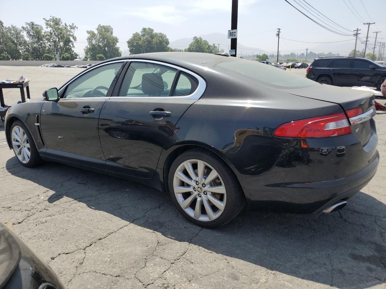 SAJWA0GB9BLS18987 2011 Jaguar Xf Premium