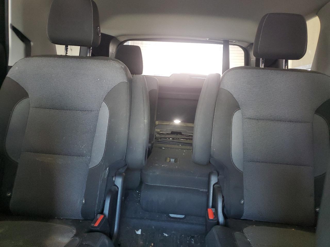 1GNEVGKWXJJ100630 2018 Chevrolet Traverse Lt