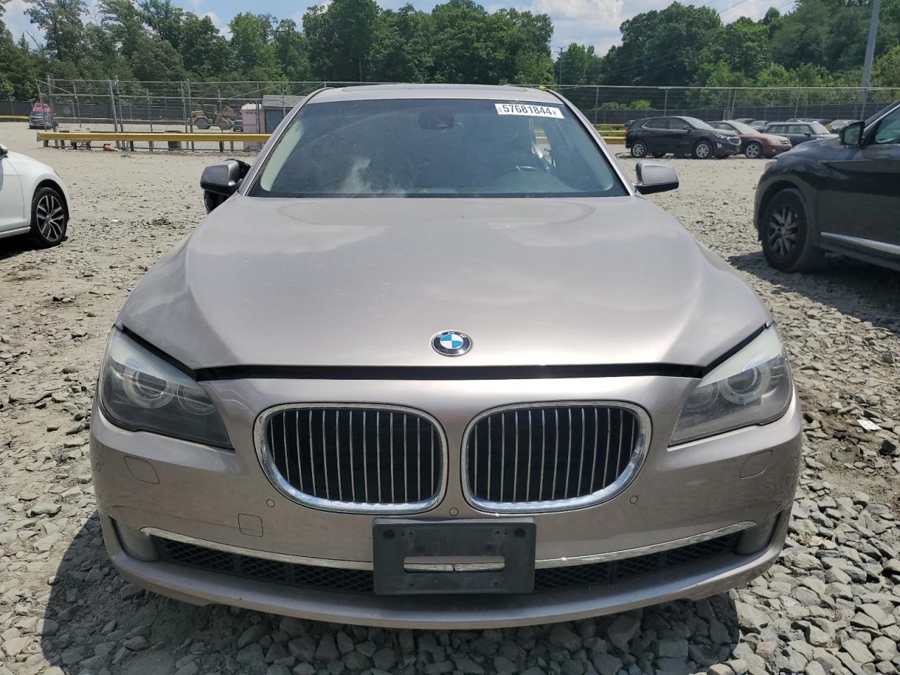 WBAKC6C50BC395340 2011 BMW 750 Xi