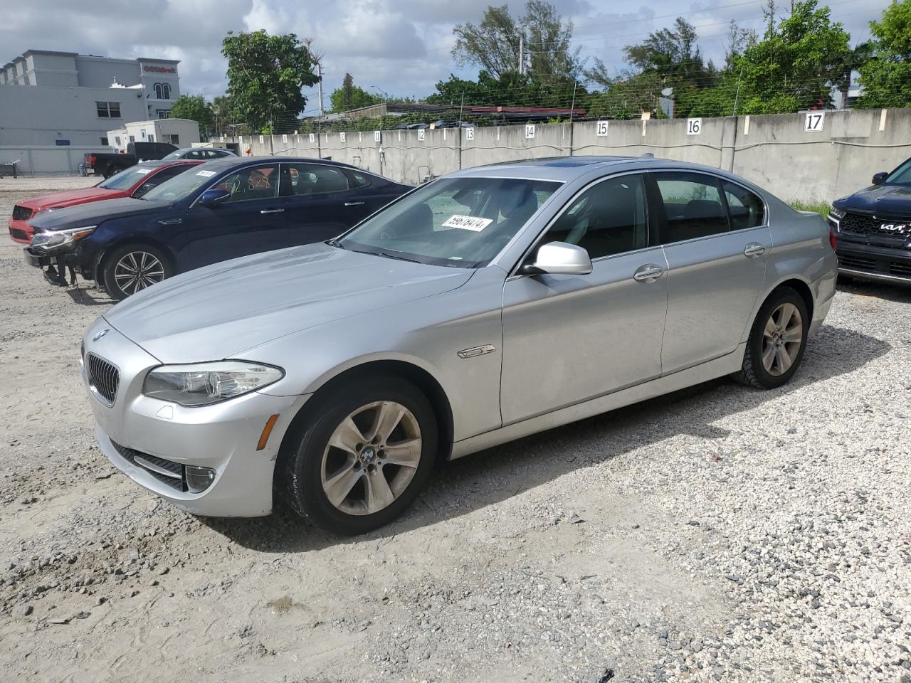 2013 BMW 528 Xi vin: WBAXH5C59DD113601