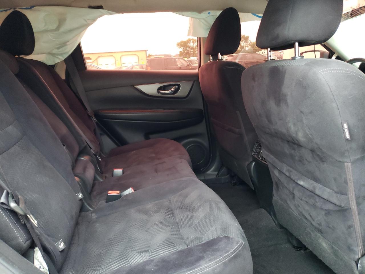 JN8AT2MV0GW131065 NISSAN ROGUE 2016