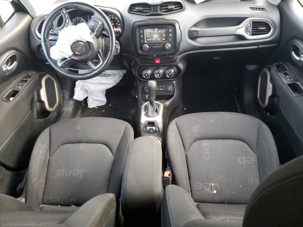 ZACCJBBT0FPB61211 2015 Jeep Renegade Latitude