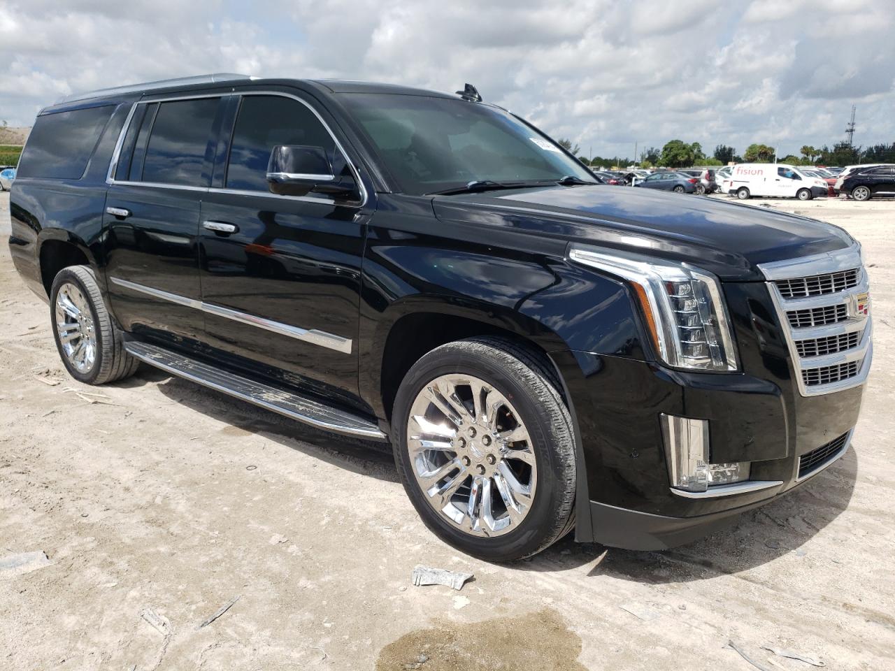 2018 Cadillac Escalade Esv Luxury vin: 1GYS3HKJ5JR332379