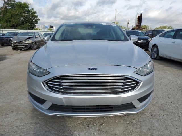 VIN 3FA6P0H72JR125094 2018 Ford Fusion, SE no.5