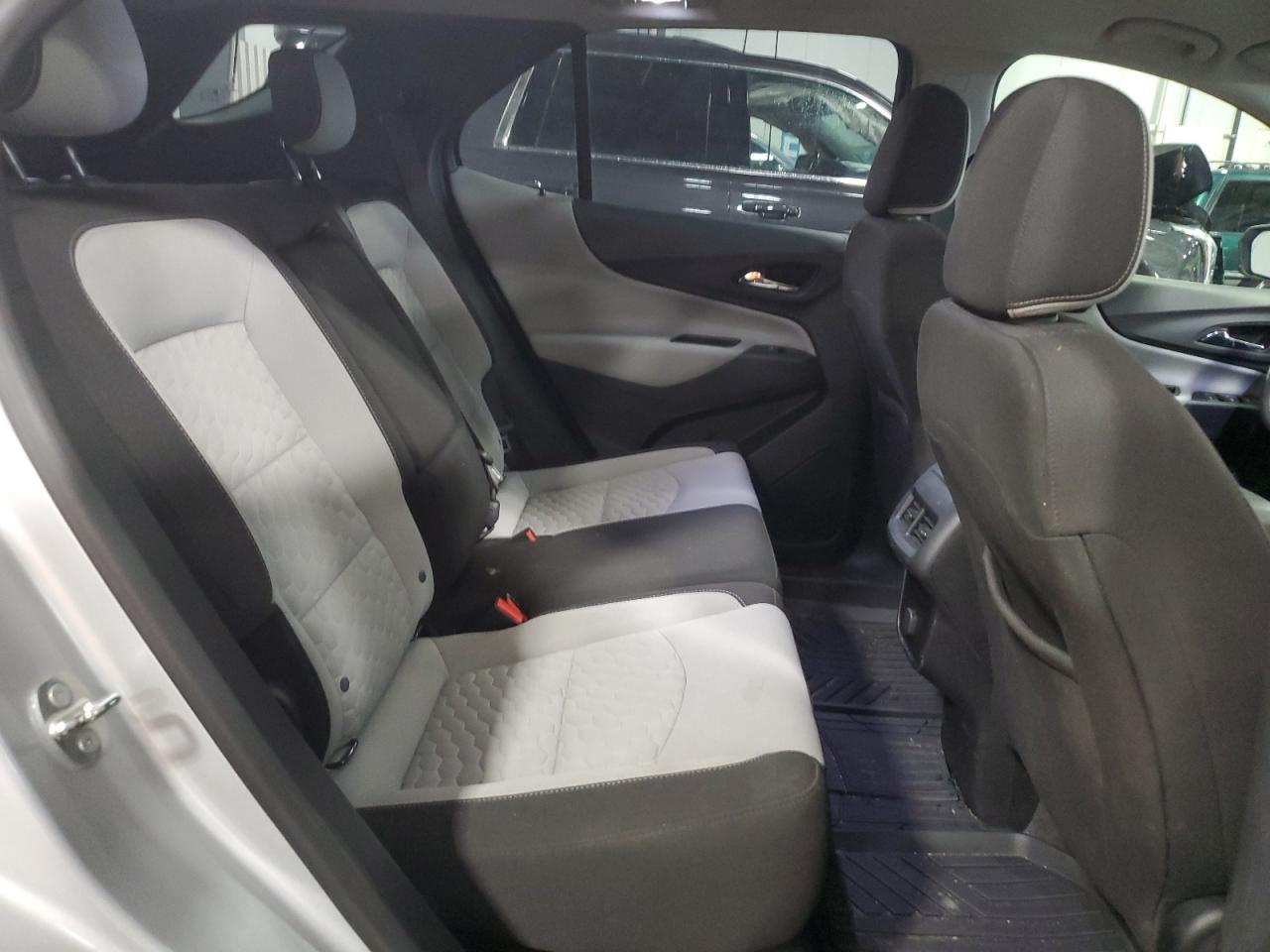 2GNAXREV0J6339818 CHEVROLET EQUINOX 2018