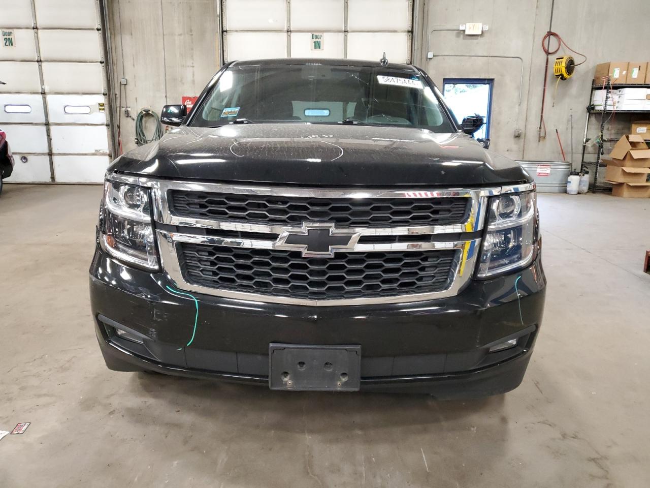 1GNSKBKC8JR218780 2018 Chevrolet Tahoe K1500 Lt