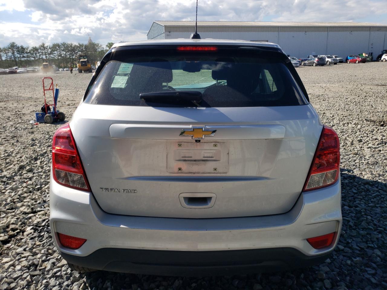 KL7CJNSB2JB579131 CHEVROLET TRAX 2018