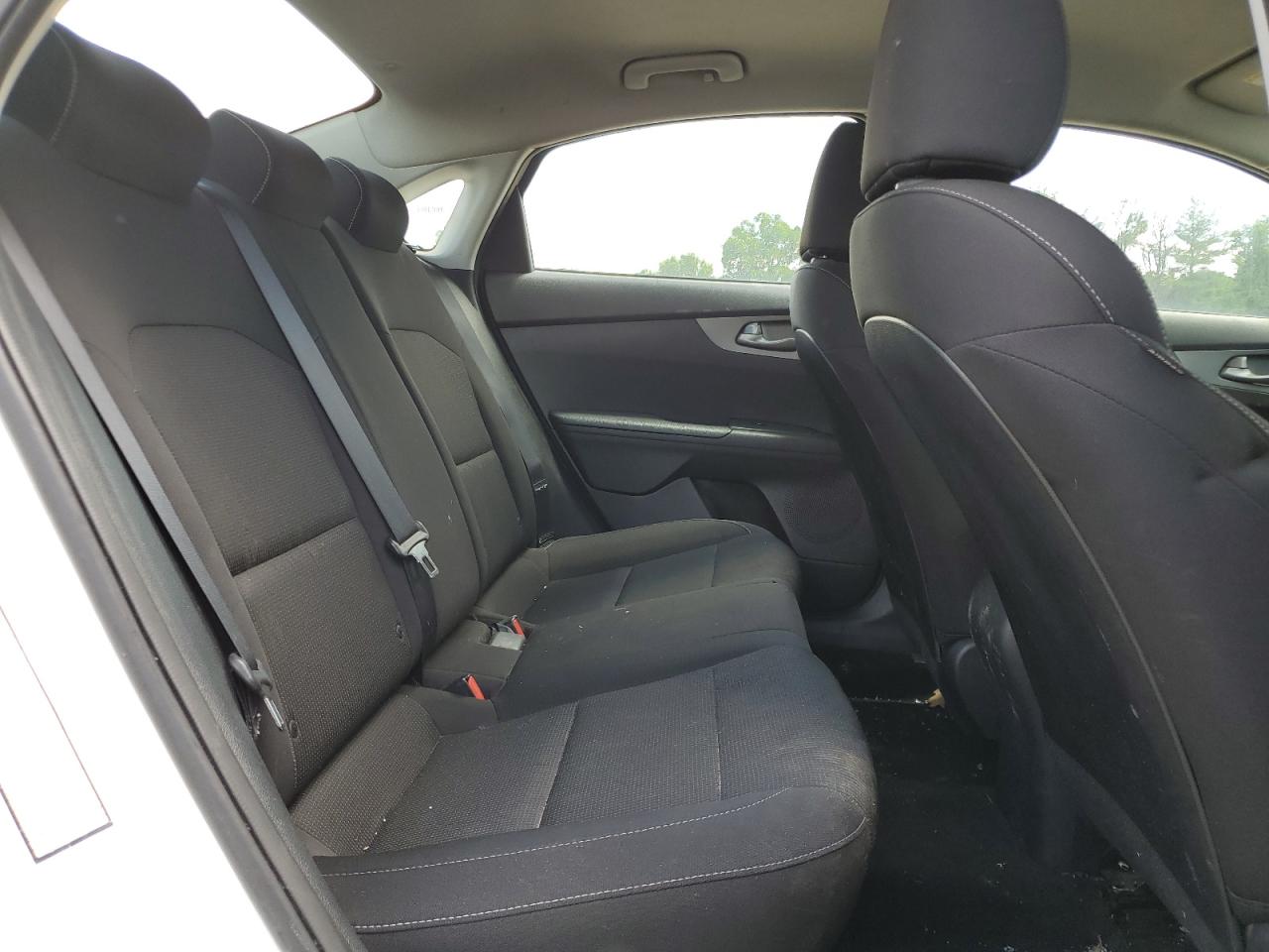 3KPF24AD6ME327836 2021 Kia Forte Fe