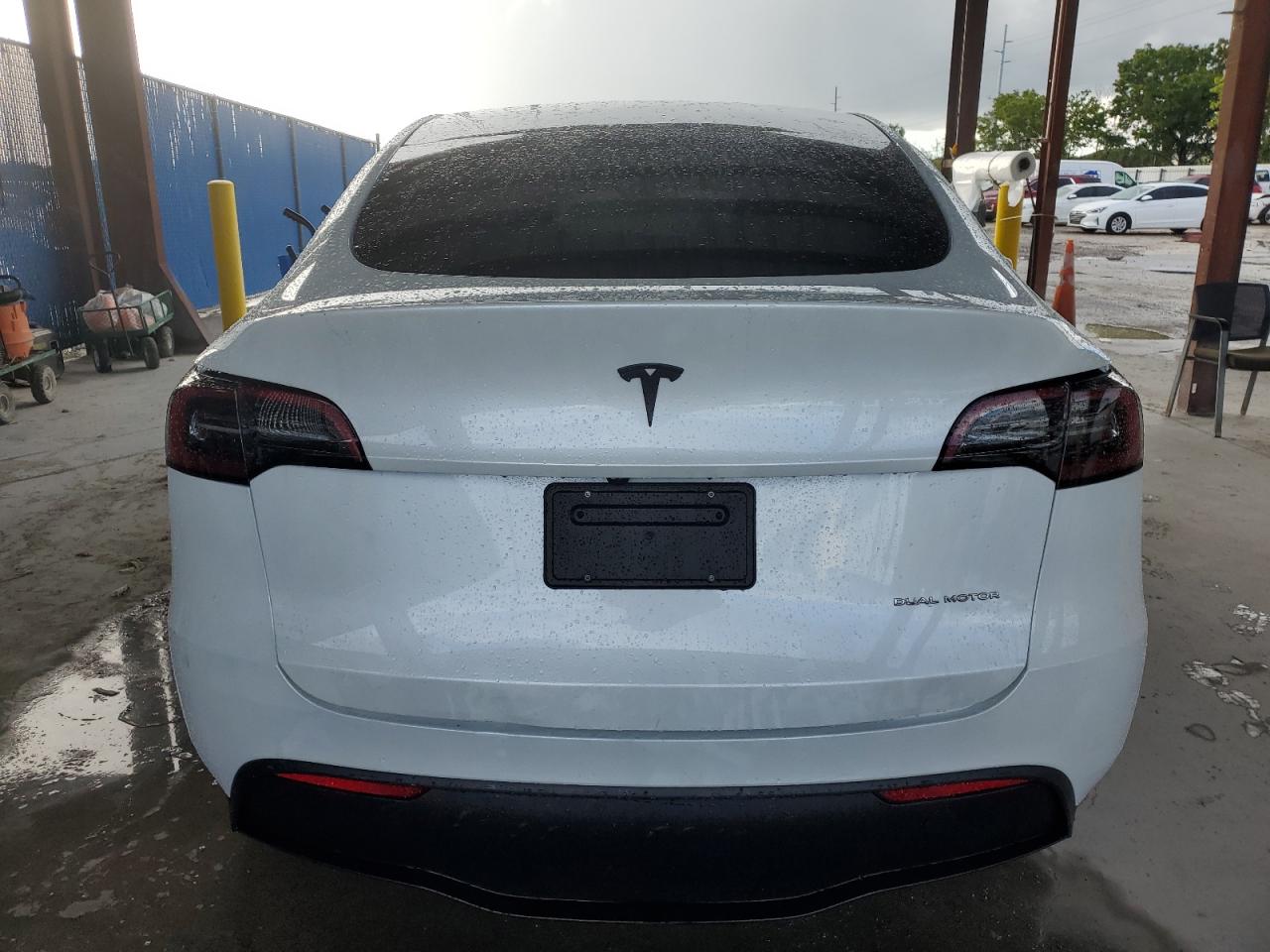 7SAYGDEE1PA186248 2023 Tesla Model Y