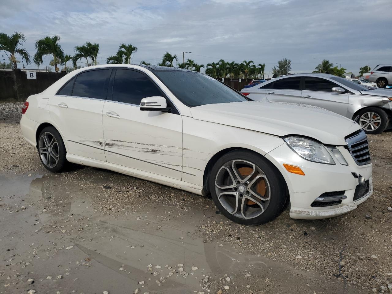 WDDHF5KB3DA695495 2013 Mercedes-Benz E 350