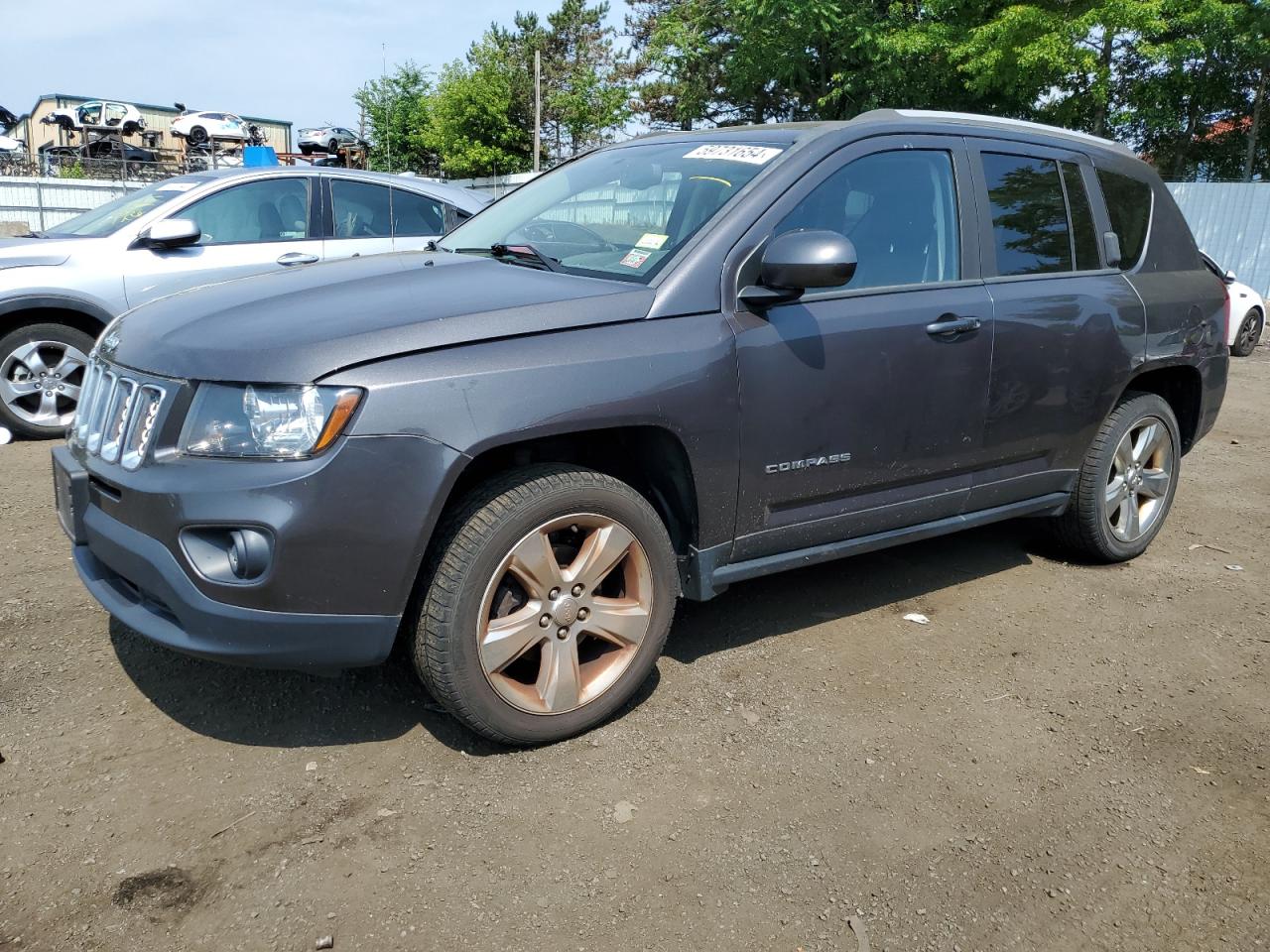 2015 Jeep Compass Latitude vin: 1C4NJDEB7FD208043