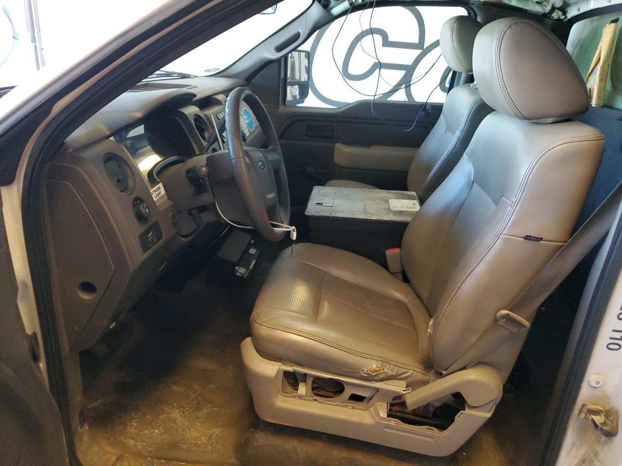 1FTMF1CW0AKC08665 2010 Ford F150