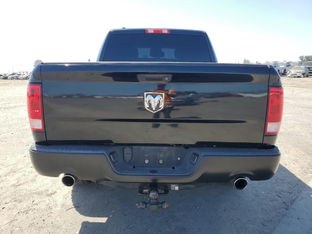 1C6RR7KT8FS689481 2015 Ram 1500 St