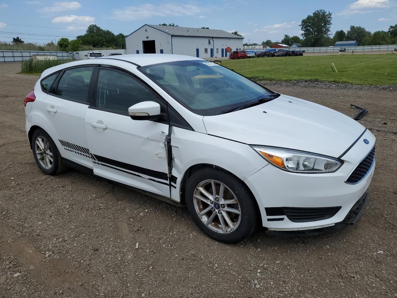 1FADP3K26FL281859 2015 Ford Focus Se