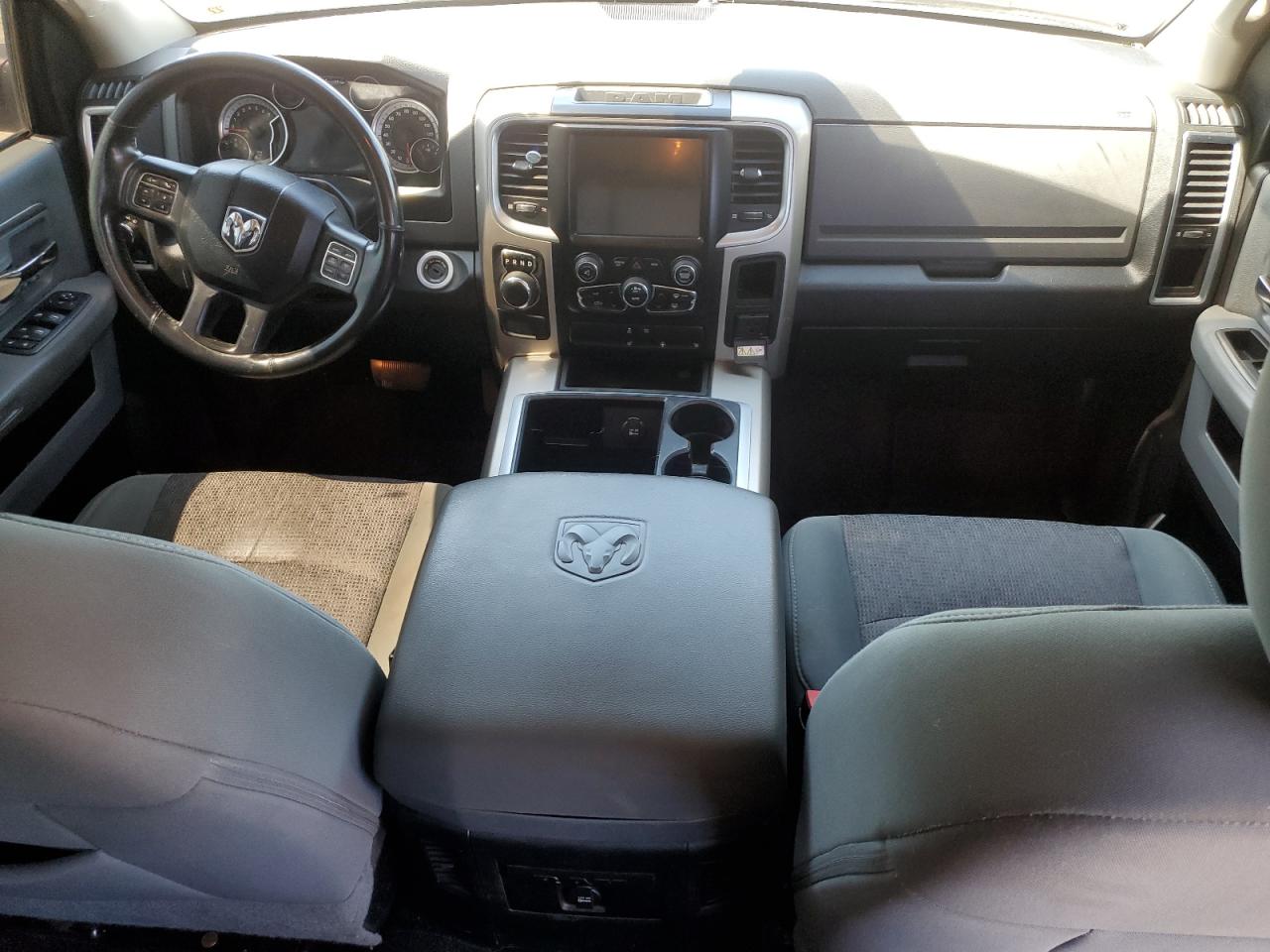 1C6RR6LT7FS621620 2015 Ram 1500 Slt