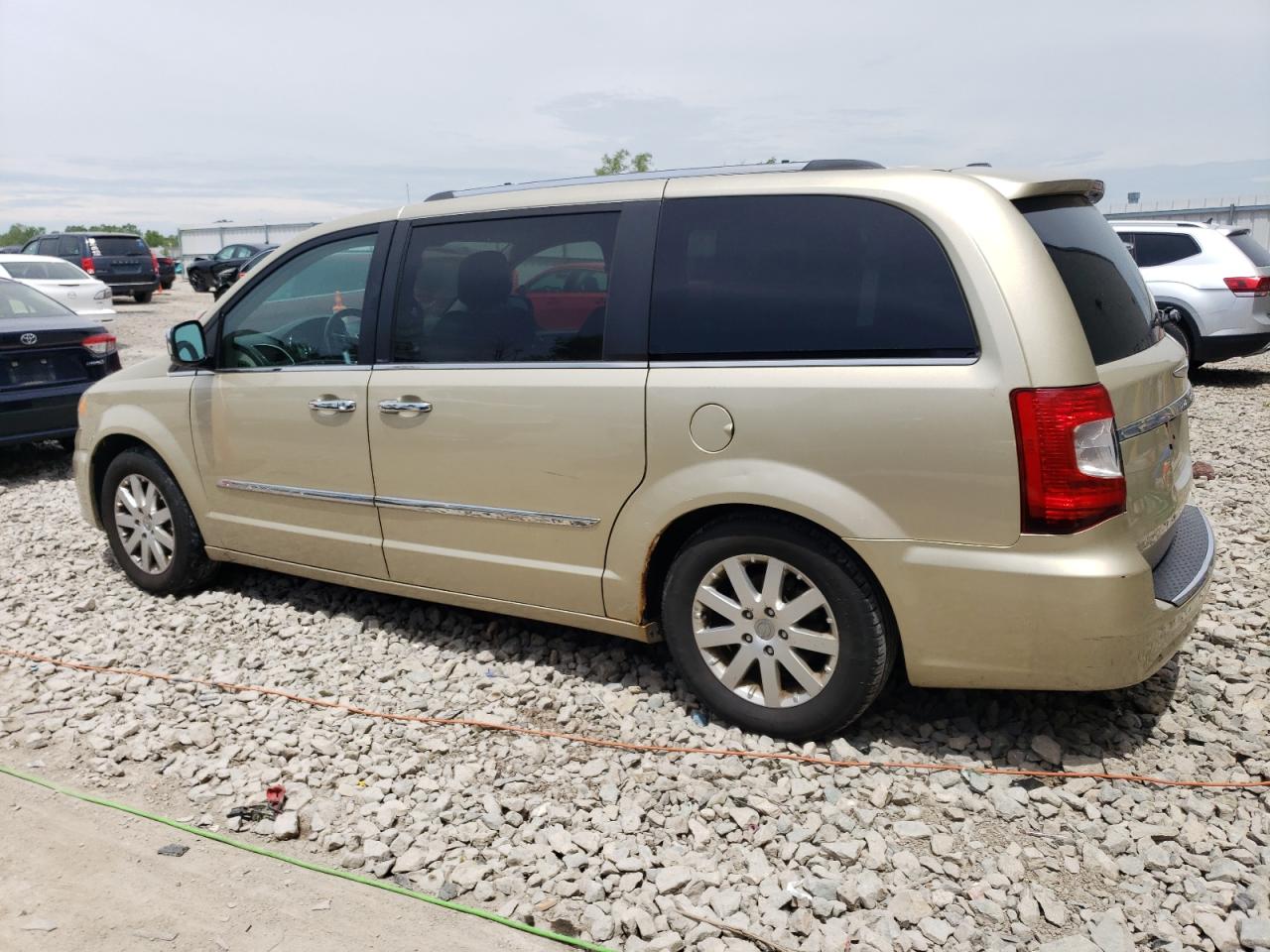 2A4RR6DG5BR745868 2011 Chrysler Town & Country Limited