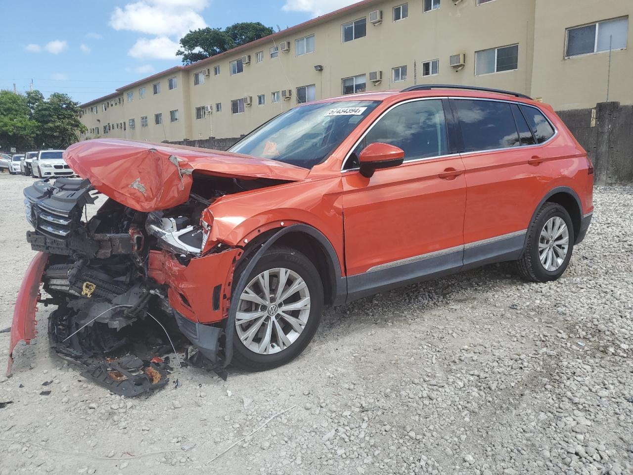 3VV3B7AX4JM210595 2018 Volkswagen Tiguan Se