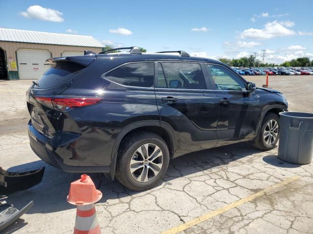 VIN 5TDKDRBH1PS520493 2023 Toyota Highlander, L no.3