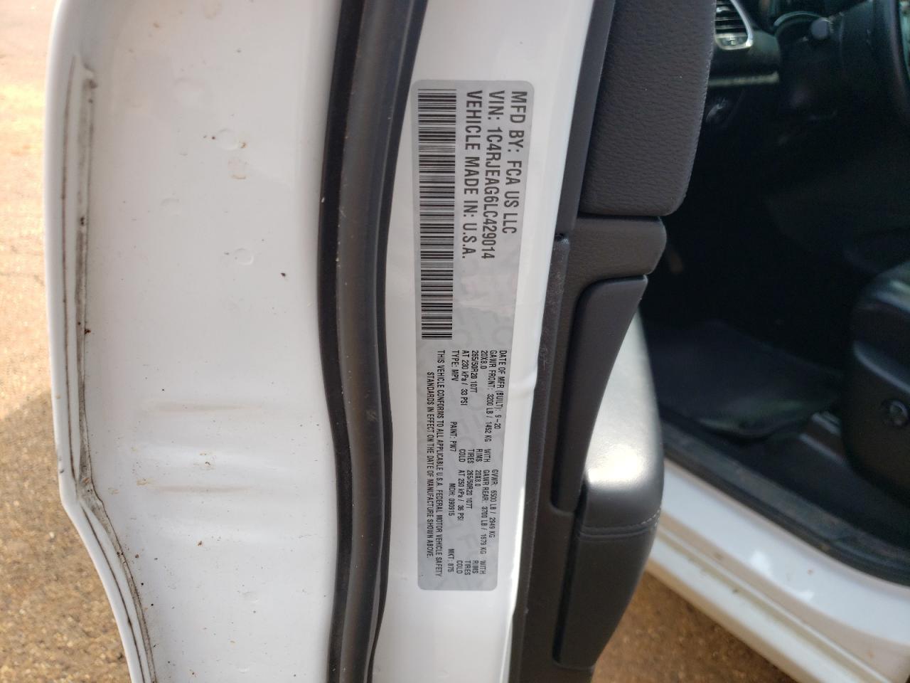 1C4RJEAG6LC429014 2020 Jeep Grand Cherokee Laredo