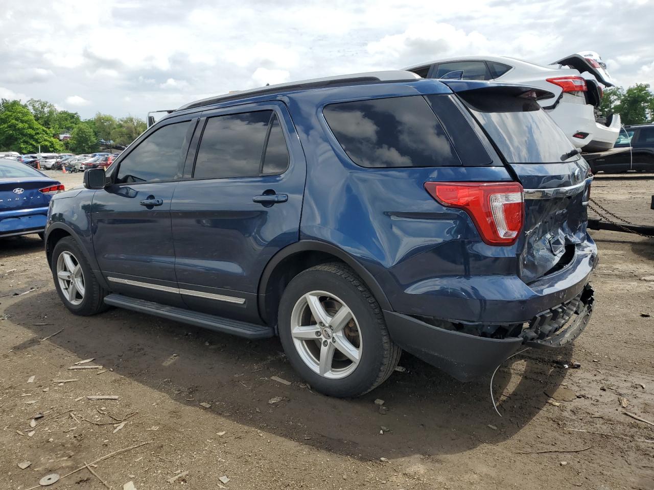 1FM5K8DH9HGB76963 2017 Ford Explorer Xlt