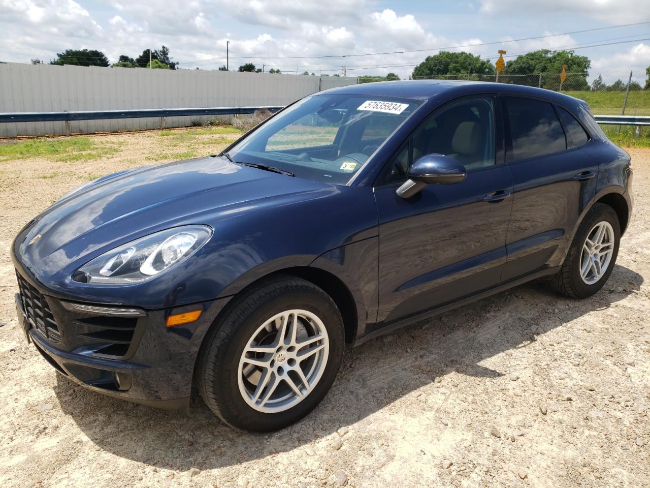 WP1AA2A54JLB22379 2018 Porsche Macan