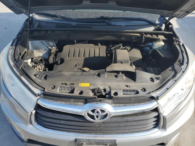 VIN 5TDBKRFH1ES035980 2014 Toyota Highlander, LE no.11