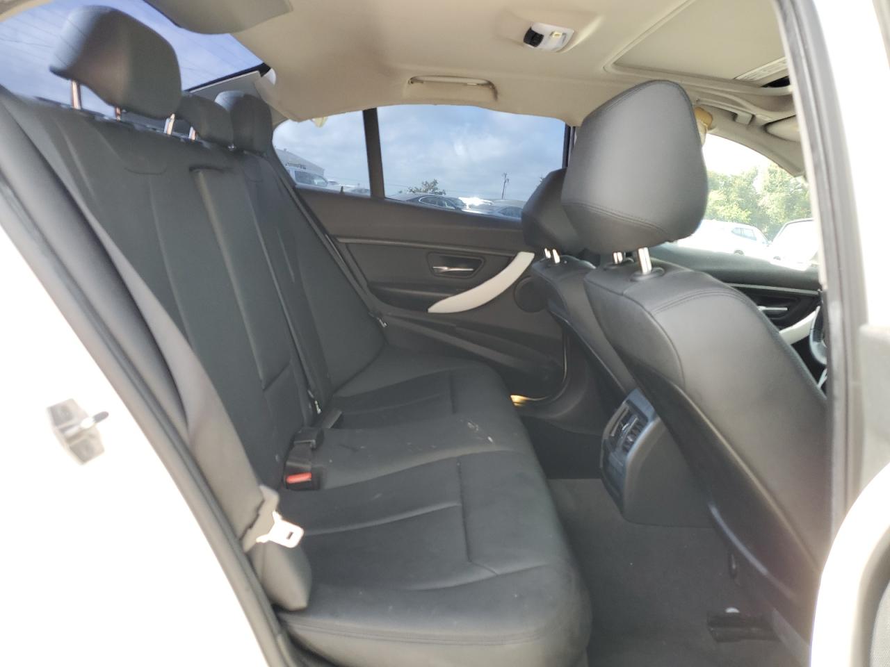 WBA3B1G59FNT64005 2015 BMW 320 I