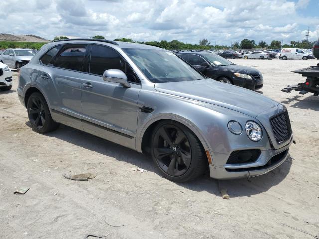 VIN SJAAC2ZV7JC018227 2018 Bentley Bentayga no.4