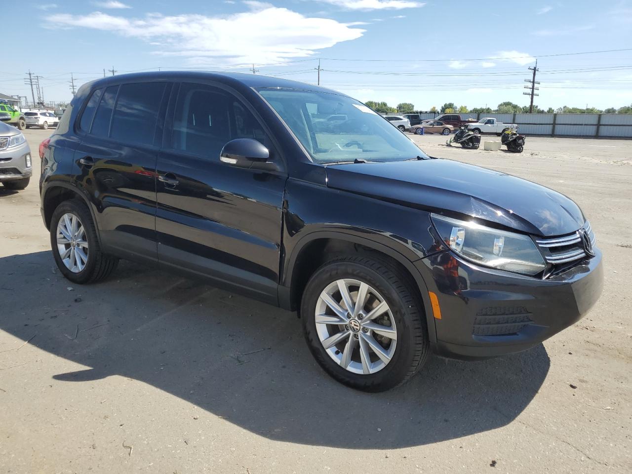 2017 Volkswagen Tiguan S vin: WVGBV7AX3HK052202