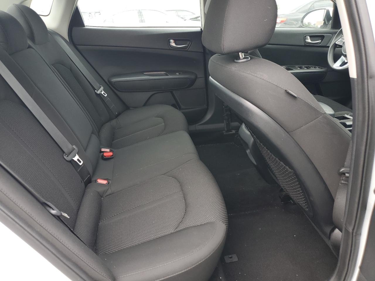 5XXGT4L3XKG341250 2019 Kia Optima Lx