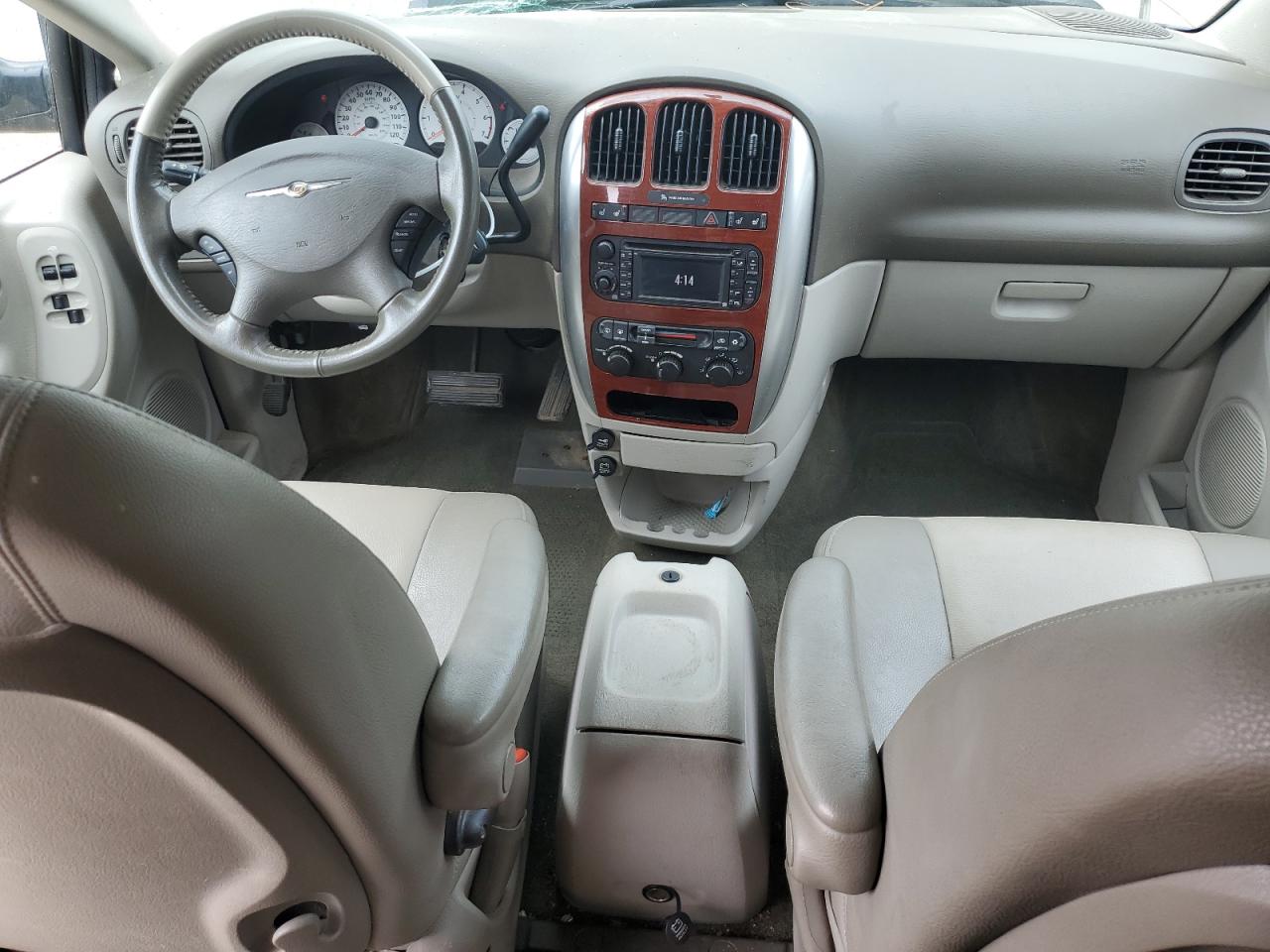 2A4GP54L26R687924 2006 Chrysler Town & Country Touring