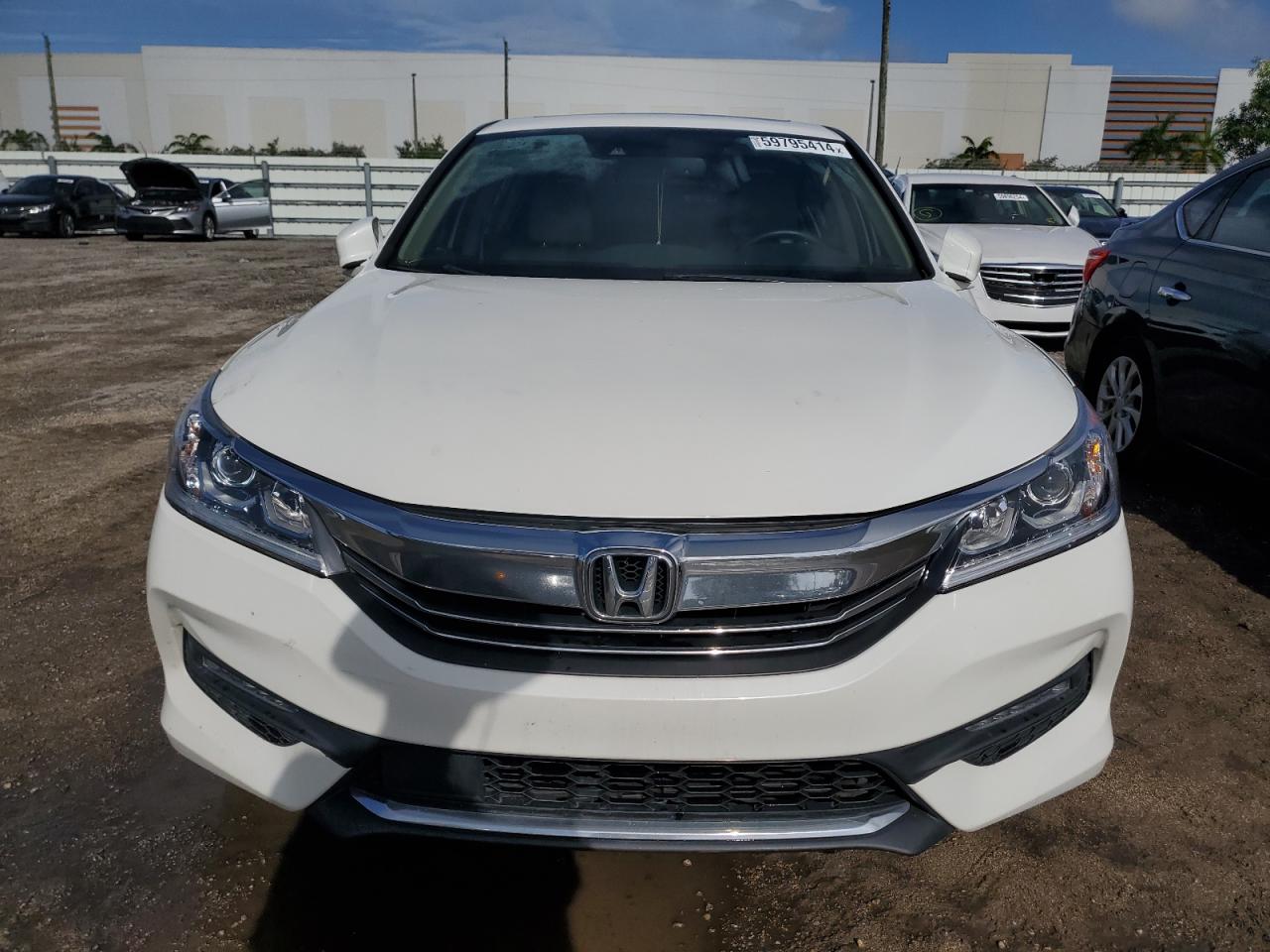 1HGCR2F9XHA174783 HONDA ACCORD 2017