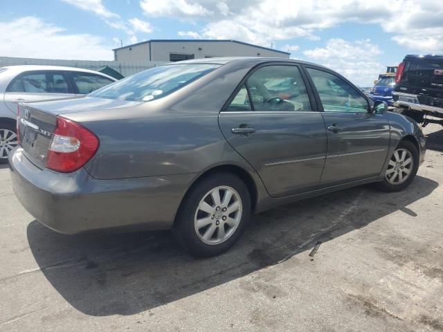 2004 Toyota Camry Le VIN: 4T1BF30K74U569724 Lot: 60588314