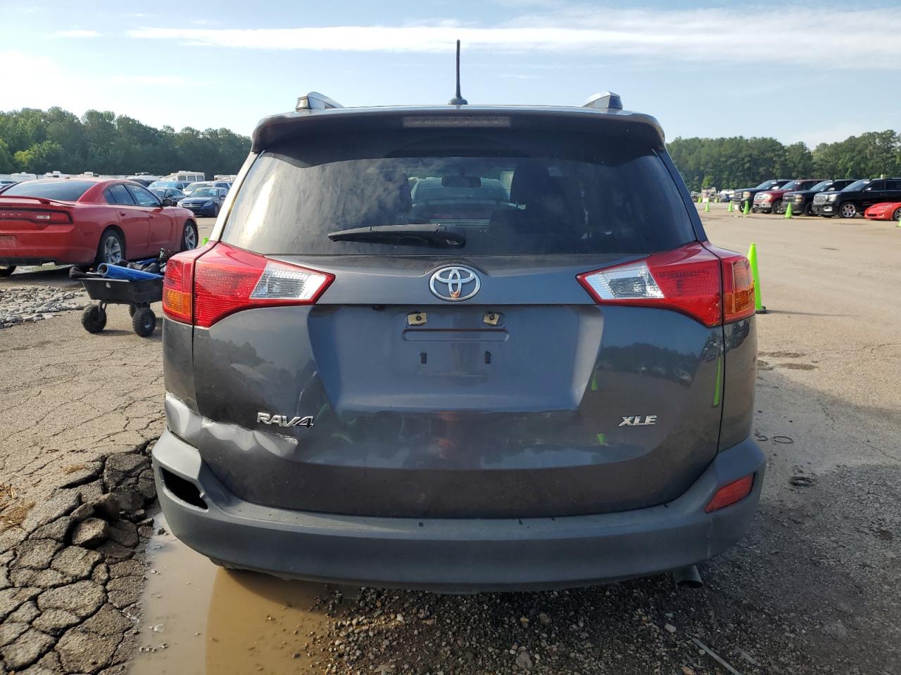 2015 Toyota Rav4 Xle vin: JTMWFREV0FJ049249