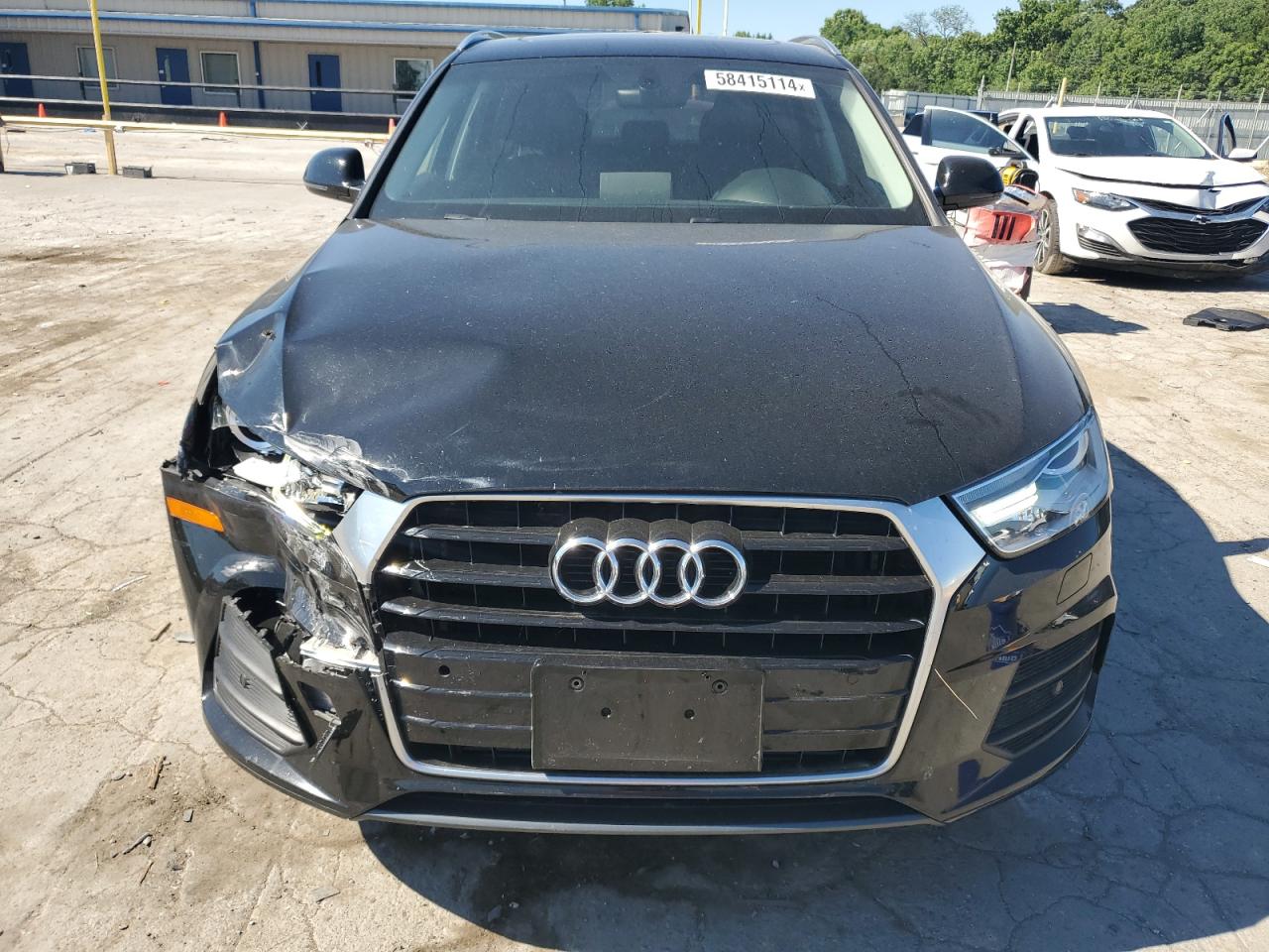 WA1BCCFS5HR015573 2017 Audi Q3 Premium